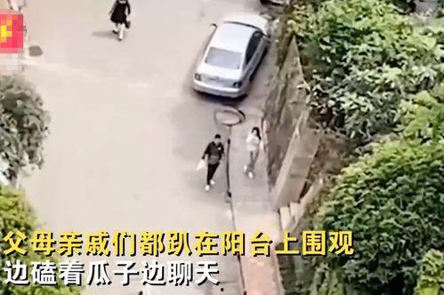 吃瓜群众的小区,邻里和谐，生活多姿多彩