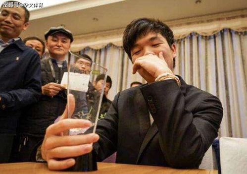 吃瓜围棋冠军,揭秘围棋界的新星传奇