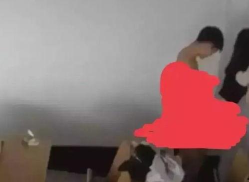 类似吃瓜情侣事件,揭秘现代情侣间的“吃瓜”现象