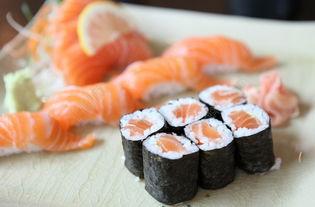 日本黑熊吃蜜瓜视频